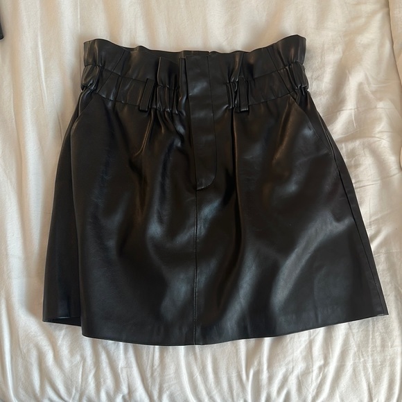 BLANKNYC Paperbag Leather Skirt - Picture 3 of 5